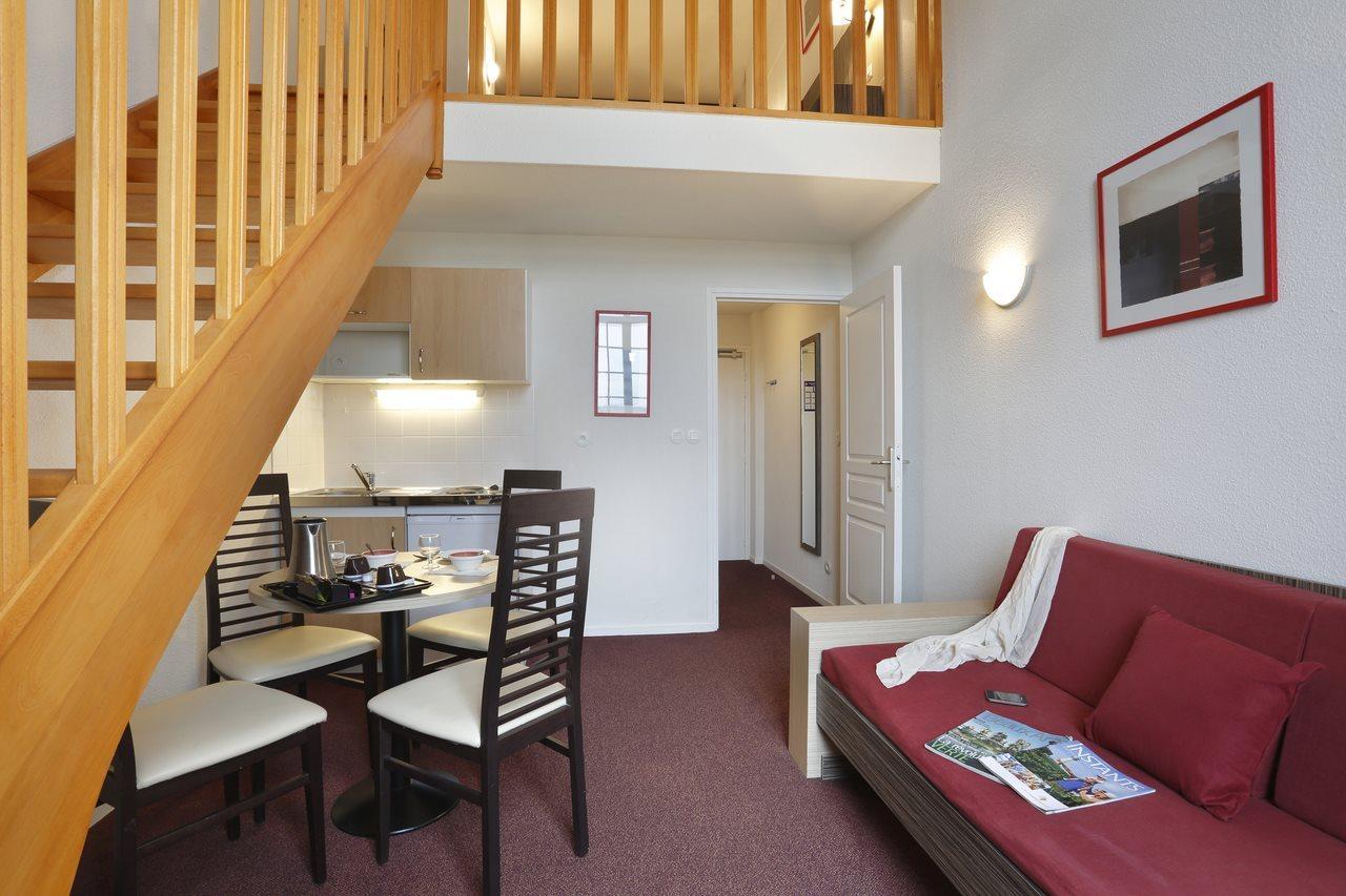 Comfort Suites & Vacanceole Les Demeures Champenoises Epernay Bagian luar foto