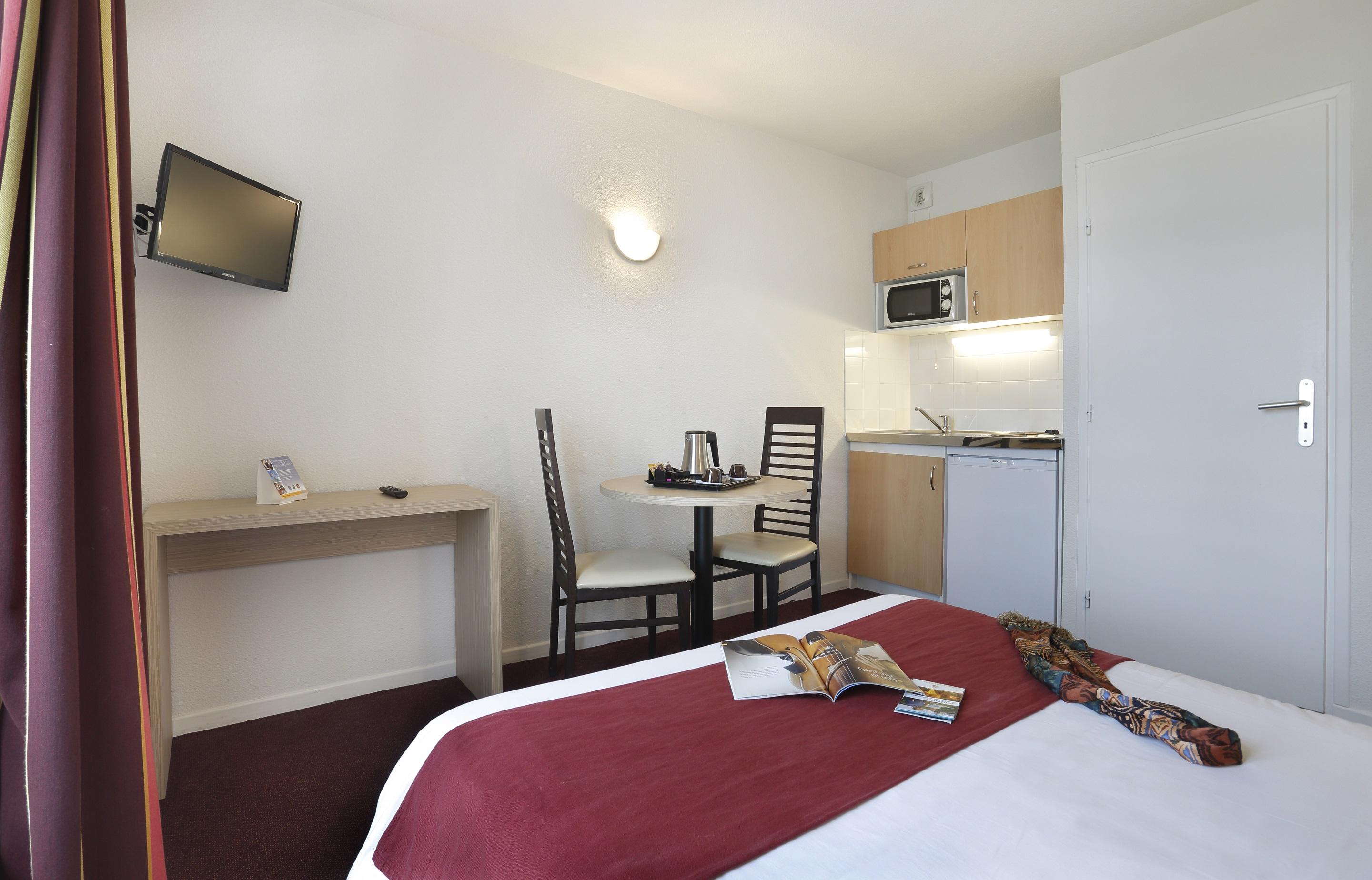 Comfort Suites & Vacanceole Les Demeures Champenoises Epernay Bagian luar foto