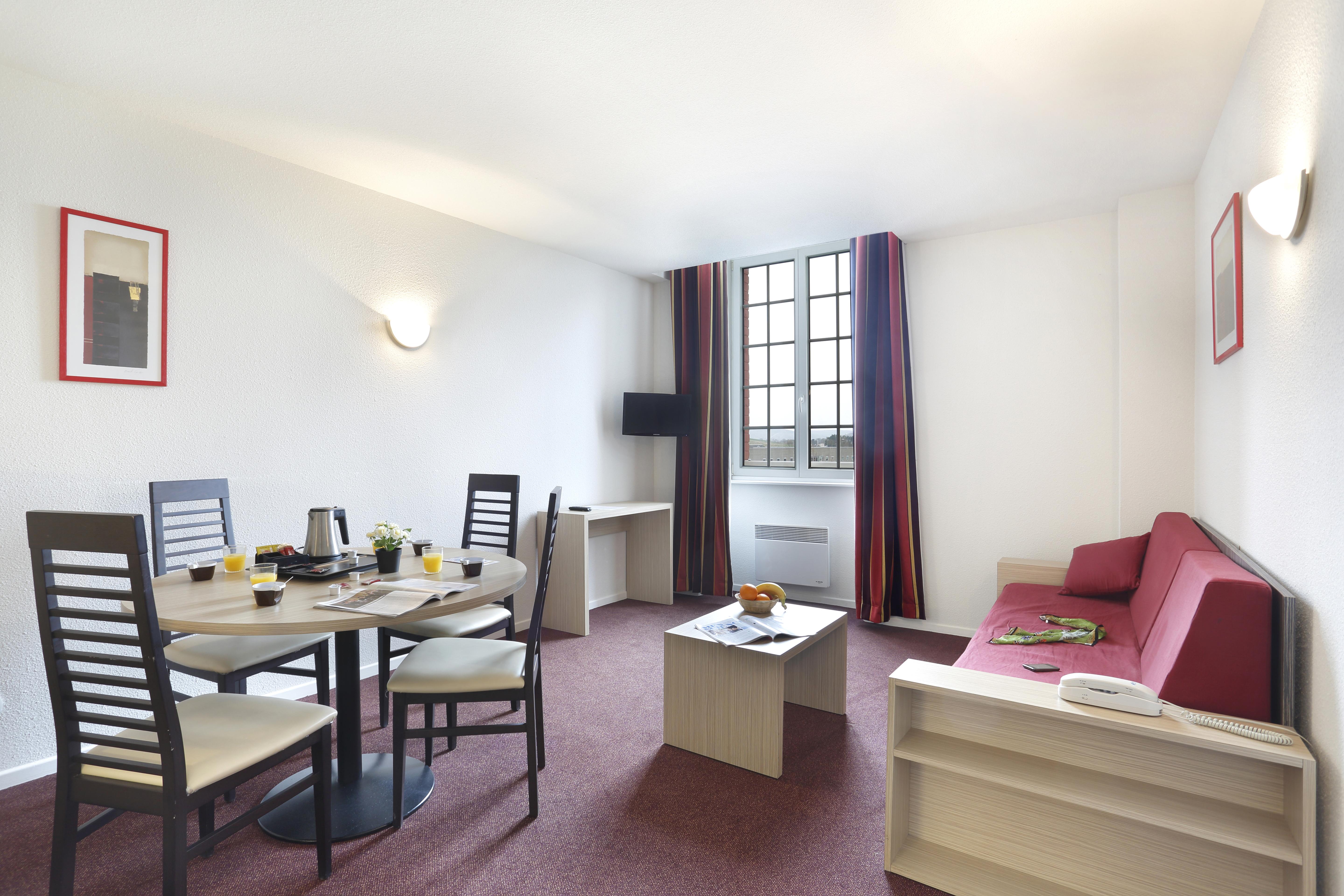 Comfort Suites & Vacanceole Les Demeures Champenoises Epernay Bagian luar foto