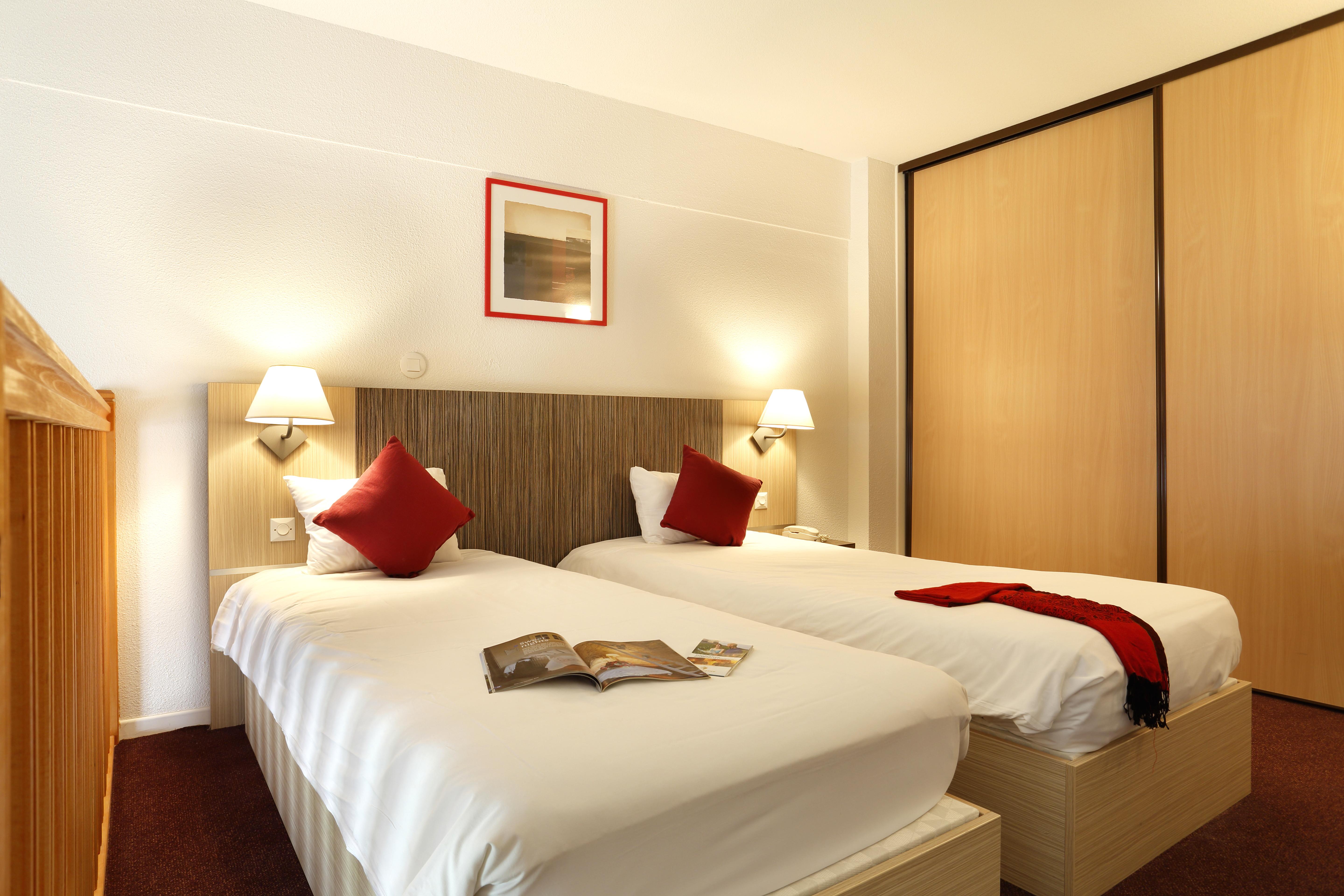 Comfort Suites & Vacanceole Les Demeures Champenoises Epernay Bagian luar foto