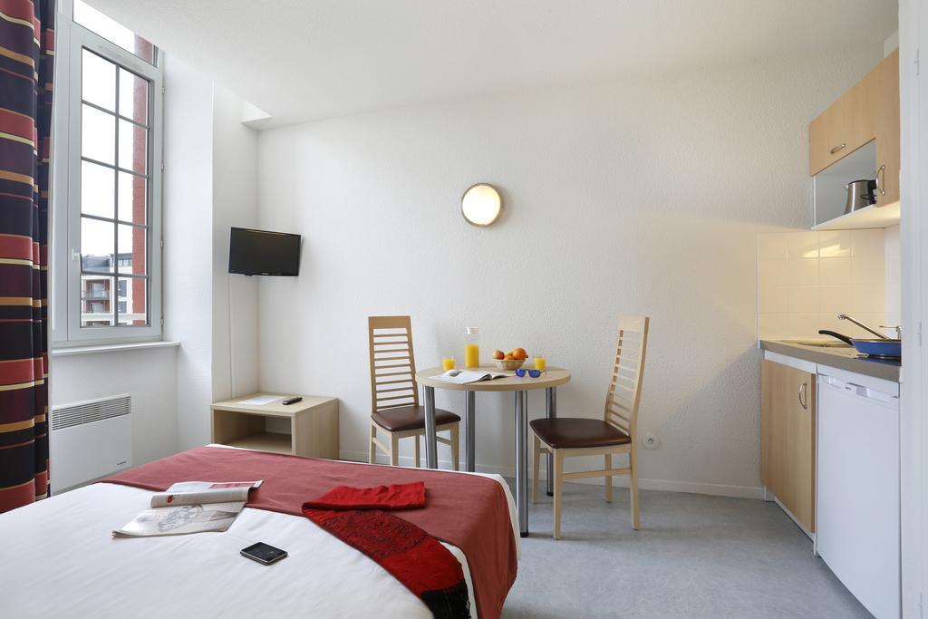 Comfort Suites & Vacanceole Les Demeures Champenoises Epernay Bagian luar foto