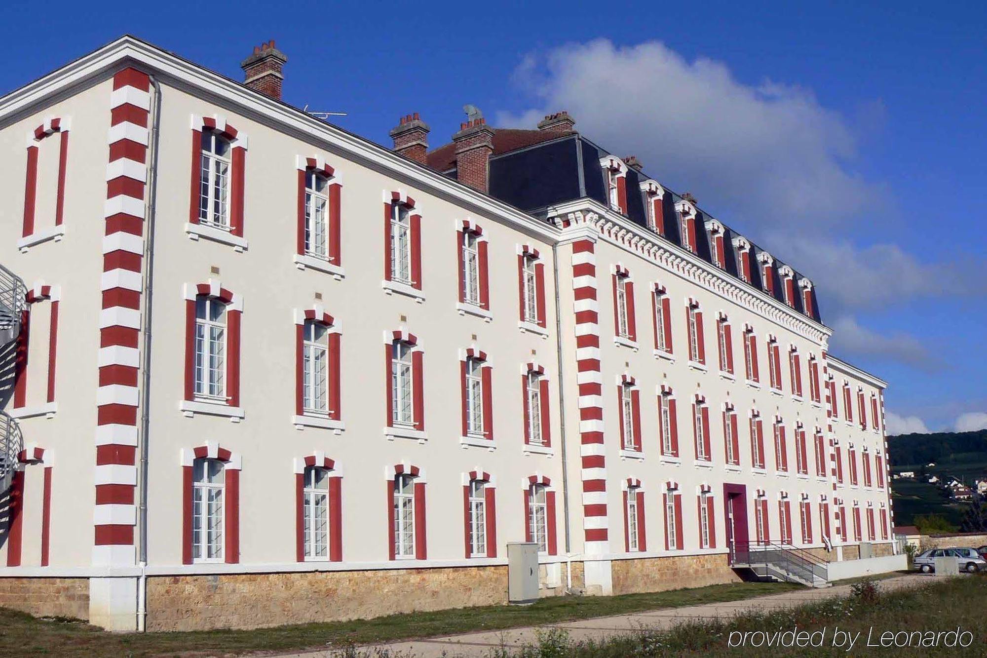 Comfort Suites & Vacanceole Les Demeures Champenoises Epernay Bagian luar foto
