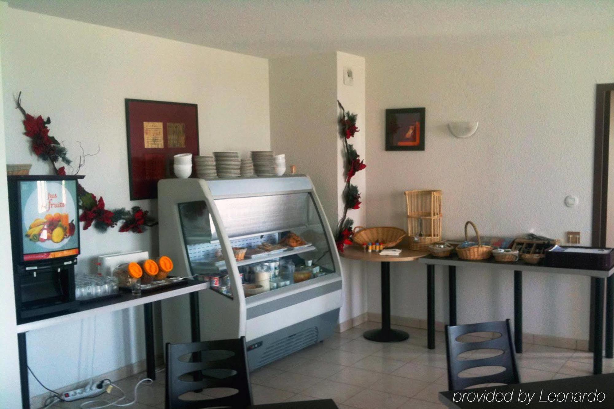 Comfort Suites & Vacanceole Les Demeures Champenoises Epernay Restoran foto